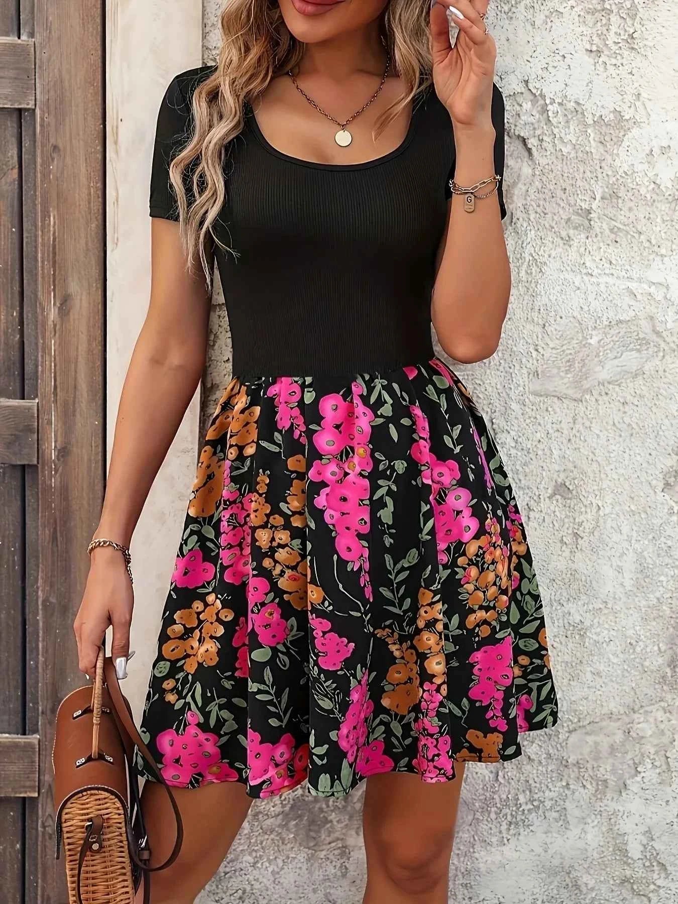 Floral Print Short Sleeve Mini Dress b1dbbe5ac7a140fab6c9b0f8c17e2d76-Max-Origin
