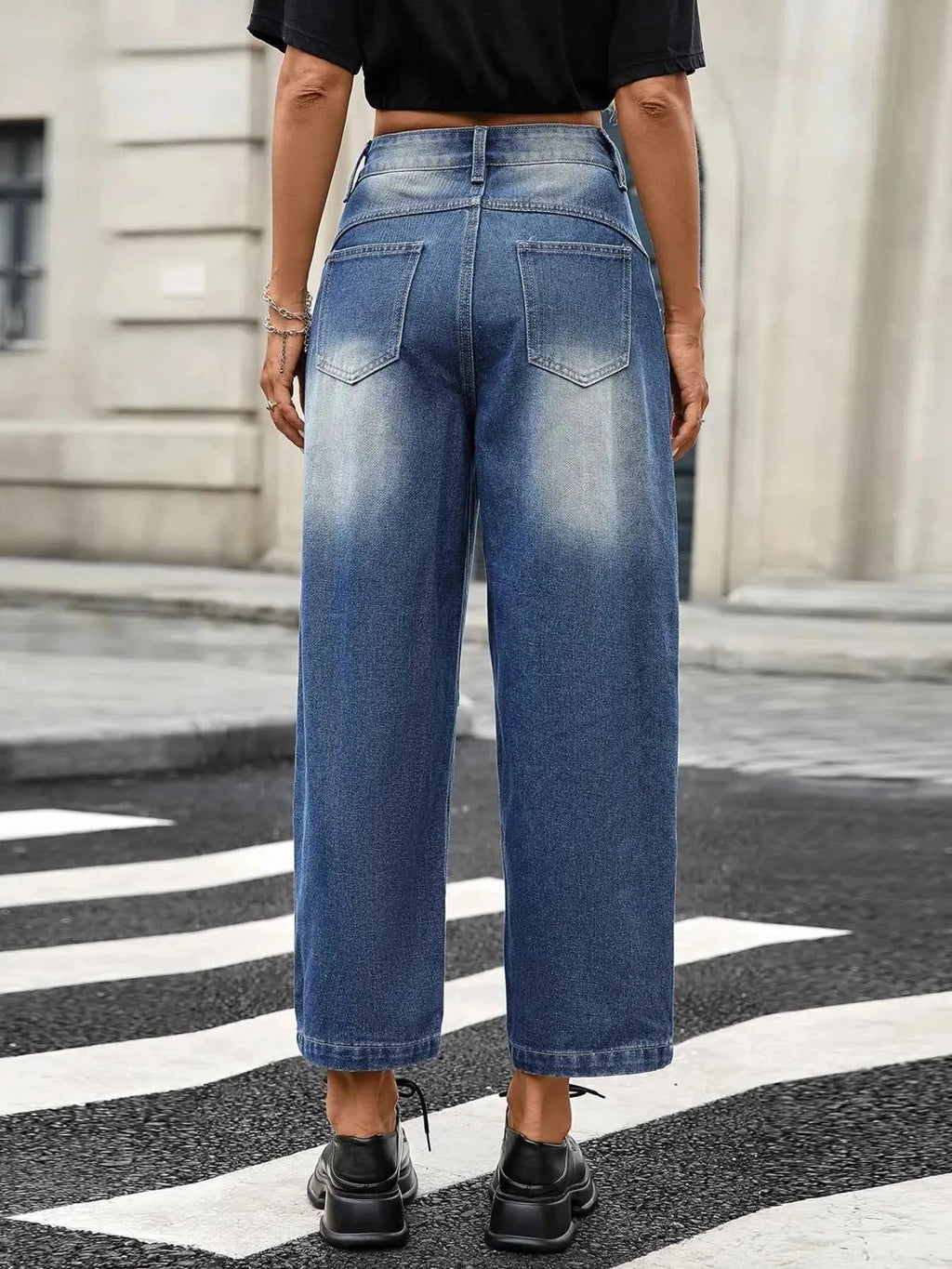 Wide Leg Jeans with Pockets b1f22309194547d389c42721f0420e50-Max-Origin