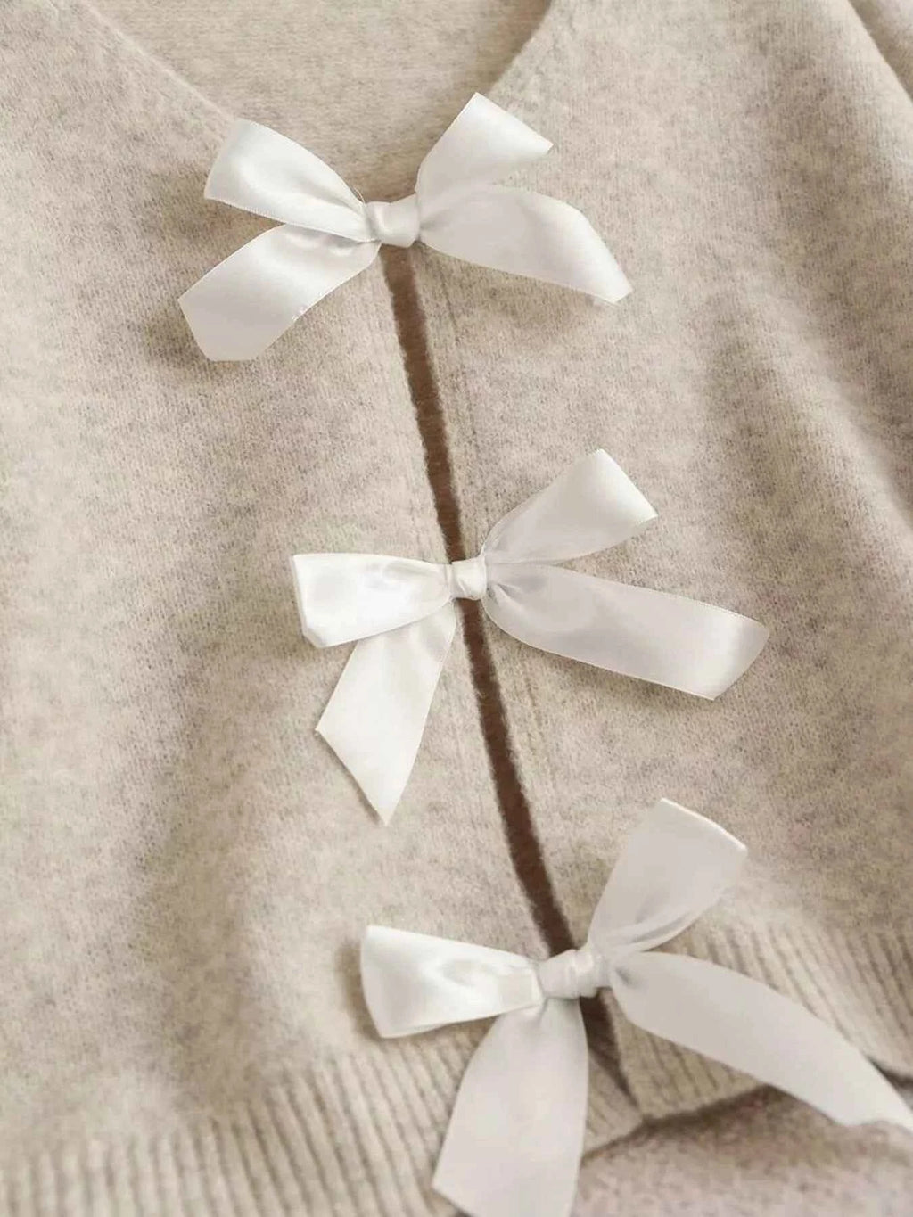 Bow-knot Front V-Neck Knit Cardigan b2006aa385554e31b8d81f9e96da35a7-Max-Origin