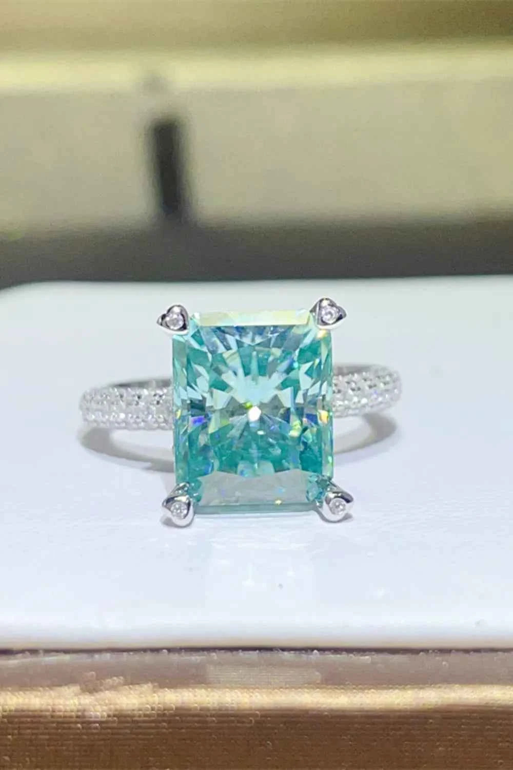 5 Carat Moissanite 925 Sterling Silver Ring b20db644-2159-4a12-9db4-35d2a9ebb8bb-Max