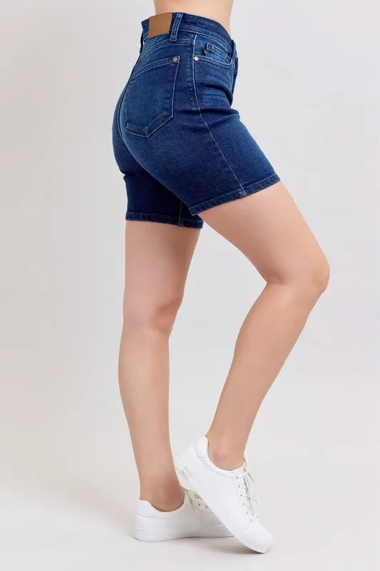 Judy Blue Full Size High Waist V-Front Bermuda Plus Size b25e0544762c4383946d7d544f65f7a7-Max-Origin