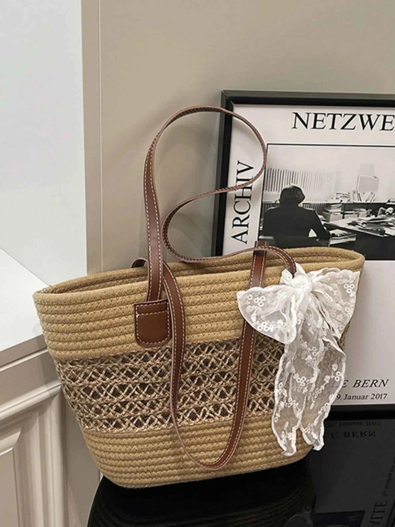 Woven Straw Shoulder Bag b29549b8-1140-4c0b-9615-a1eaa723309b-Max-Origin