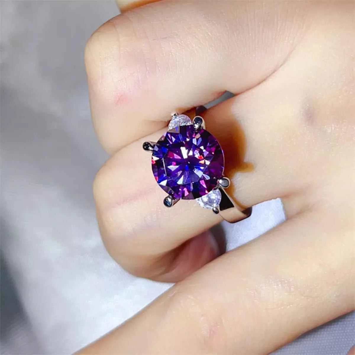 5 Carat Moissanite 925 Sterling Silver Ring b2ab4386-2dc8-44e1-904c-6d0b40357f03-Max-Origin