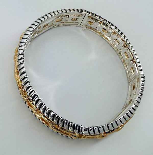 Stretchable Bracelet With Filigree and Cuban Link Gold One Size b2ce7ae3-6b8e-43d6-b010-b97cf9bc163f