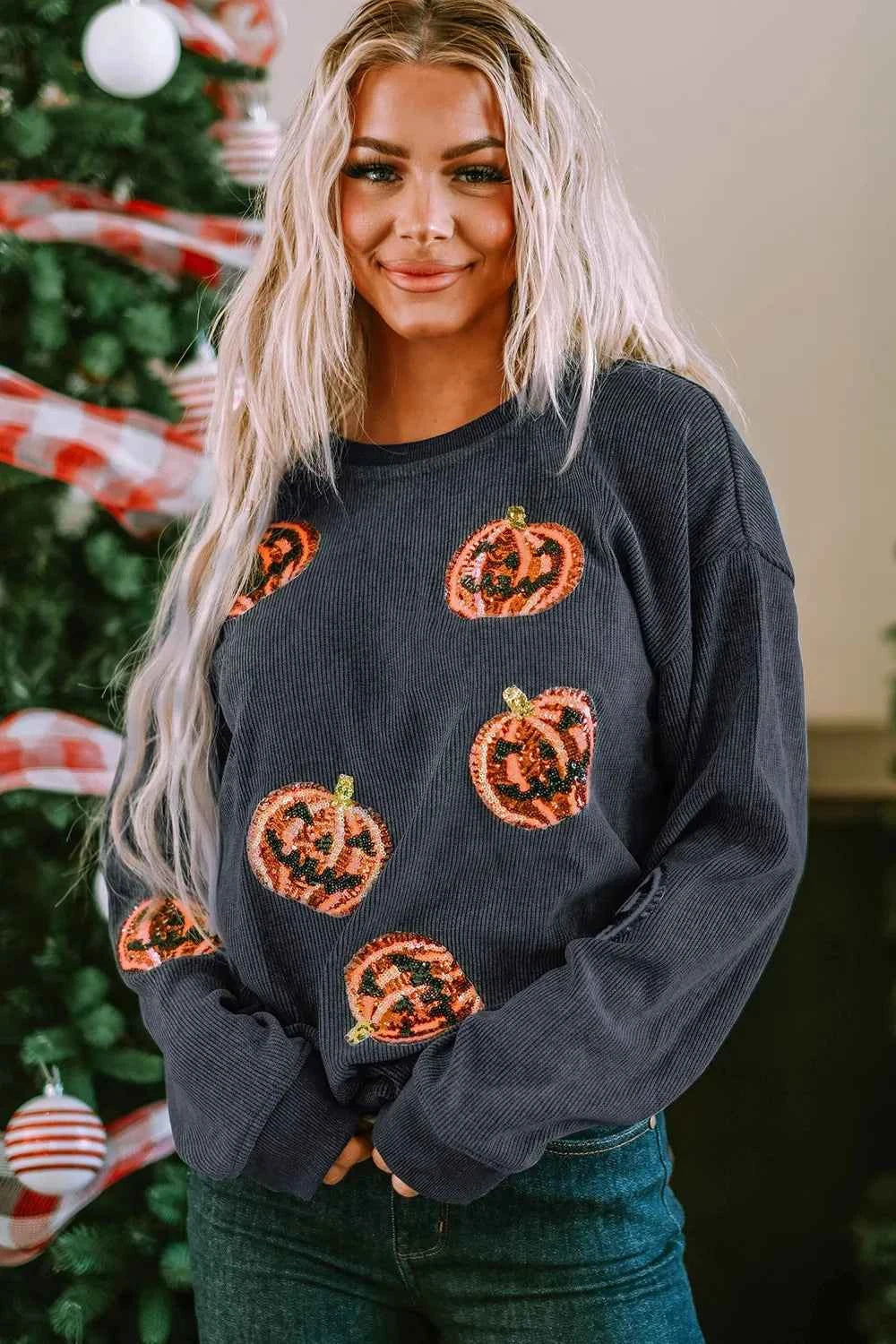 Sequin Patch Pumpkin Round Neck Sweatshirt b2cf594f-2c6f-416b-962b-cc0b1f429187-Max