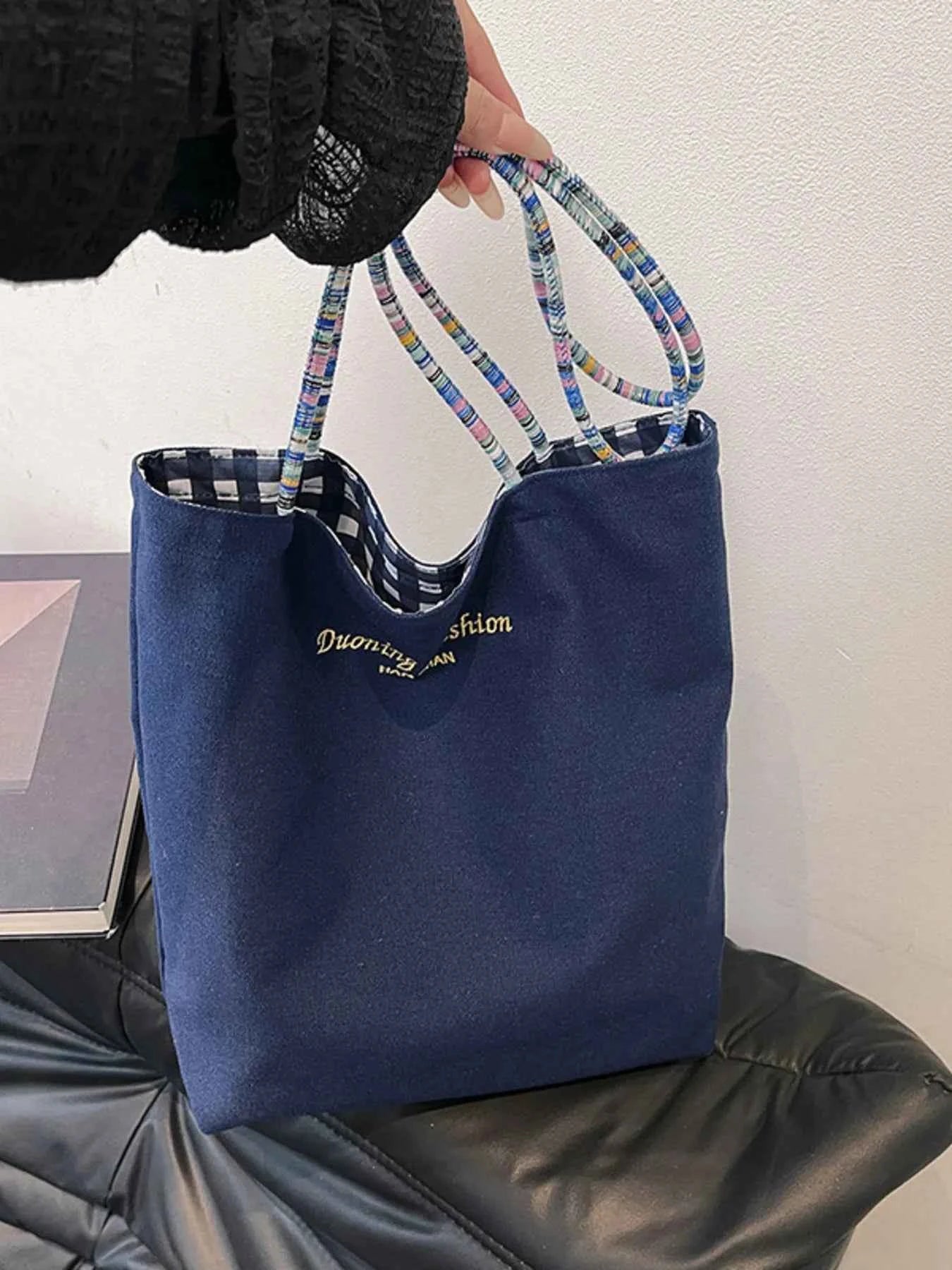 Gingham Pattern Tote Bag b32dac323ec34feb9a56b09ed2dc87cc-Max-Origin