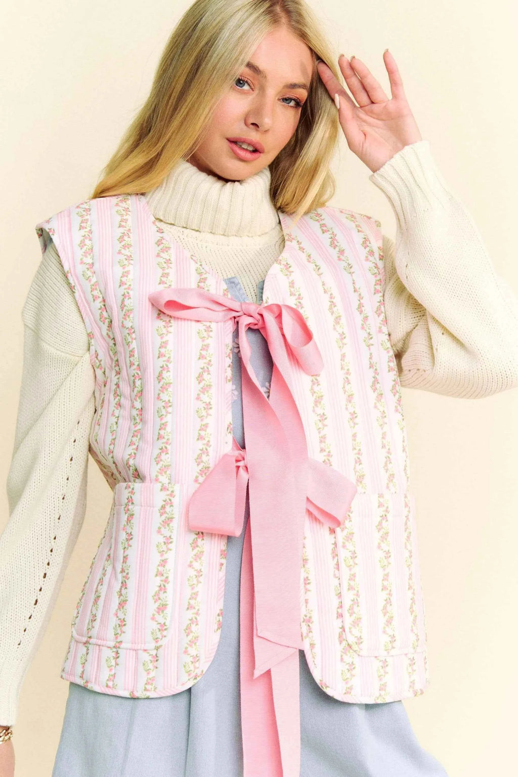 Davi & Dani Quilted Floral Bow Tie Front Padding Vest Jacket b36b948289b14e14b432fc3ecbd1a965-Max-Origin