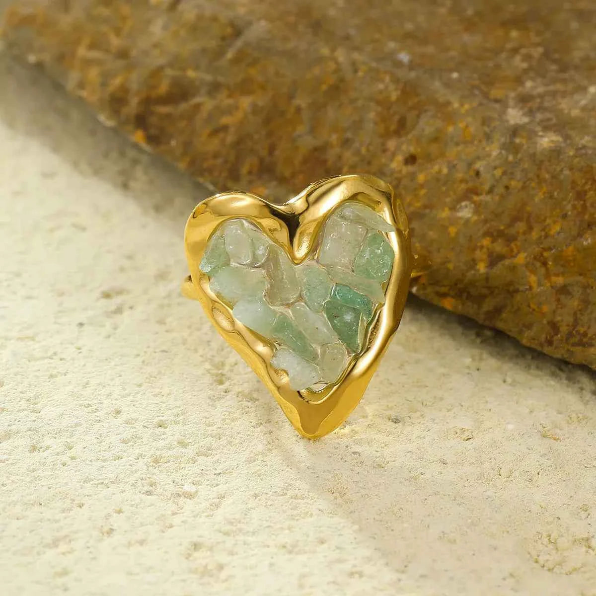 18K Gold-Plated Heart-Shaped Ring Gum Leaf One Size b3a31690-330e-4b0d-9bd1-0eee1f8fd671-Max-Origin