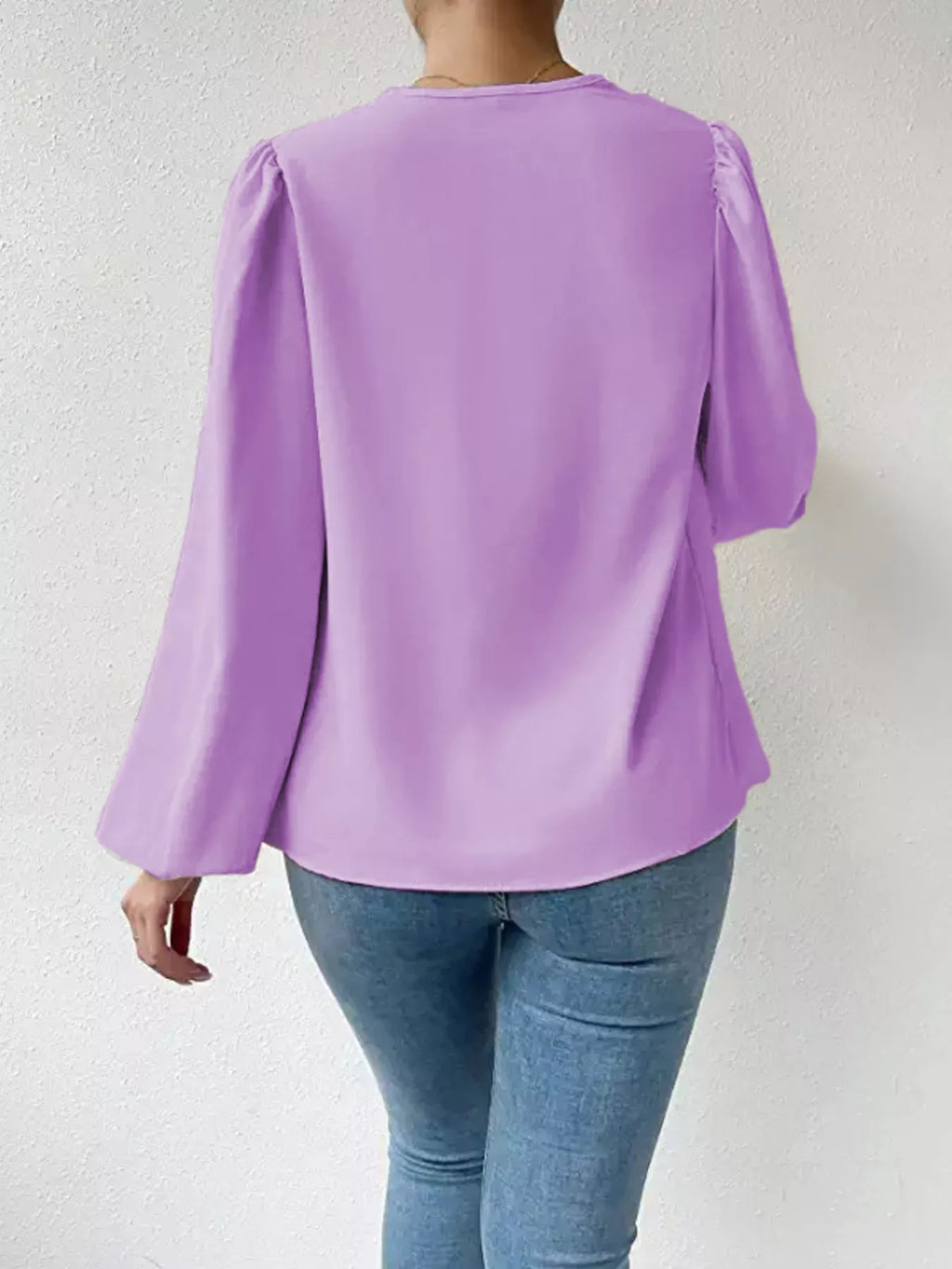 Full Size Cowl Neck Balloon Sleeve Blouse Plus Size b3b46b5bc5674590900cf032d971109e-Max-Origin