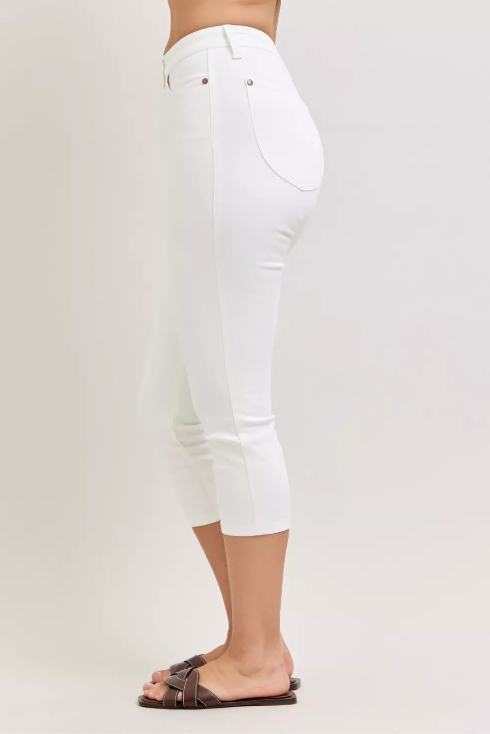 Judy Blue High Waist Extended Waistband Capri Pants with Spade Pockets b3e342a0e5f94bacbfb81a2bdbf98681-Max-Origin