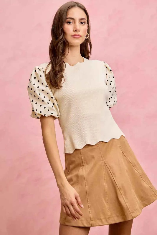 Polka Dot Contrast Woven Ballon Sleeve Blouse b3fe93d6e8604a089900583c907b6159-Max-Origin