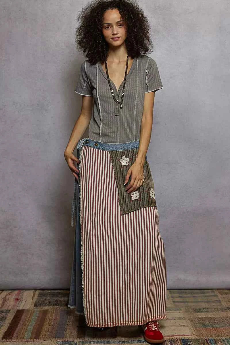 POL V-Neck Short Sleeve Top with Stitch Seam Detail b450a013-5303-486d-aae0-9f455cb7e5c2-Max-Origin