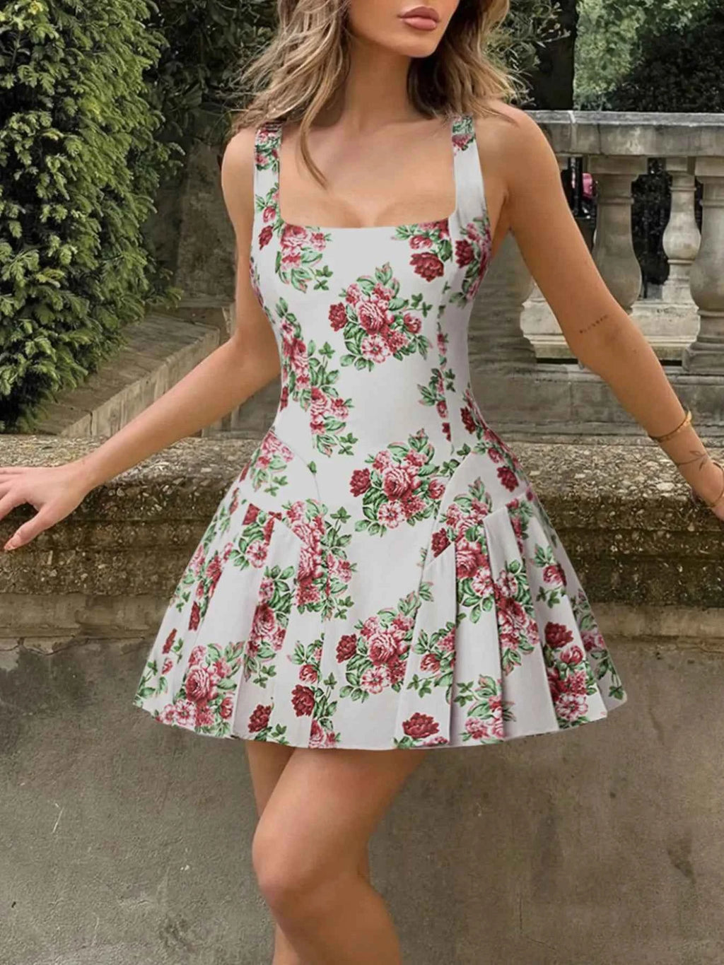Pleated Floral Print Square Neck Mini Dress b46c9b1e-e017-47d2-a048-44550fbd2f6a-Max-Origin
