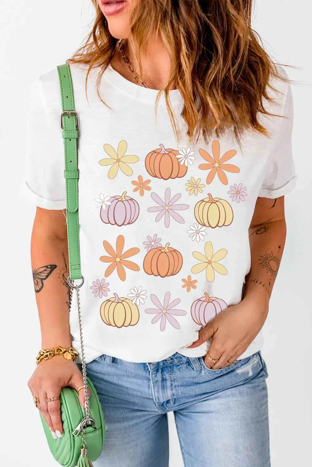 Pumpkin & Flower Round Neck Short Sleeve T-Shirt b48018e7-191e-4940-9c04-973a7faf9ec2-Max