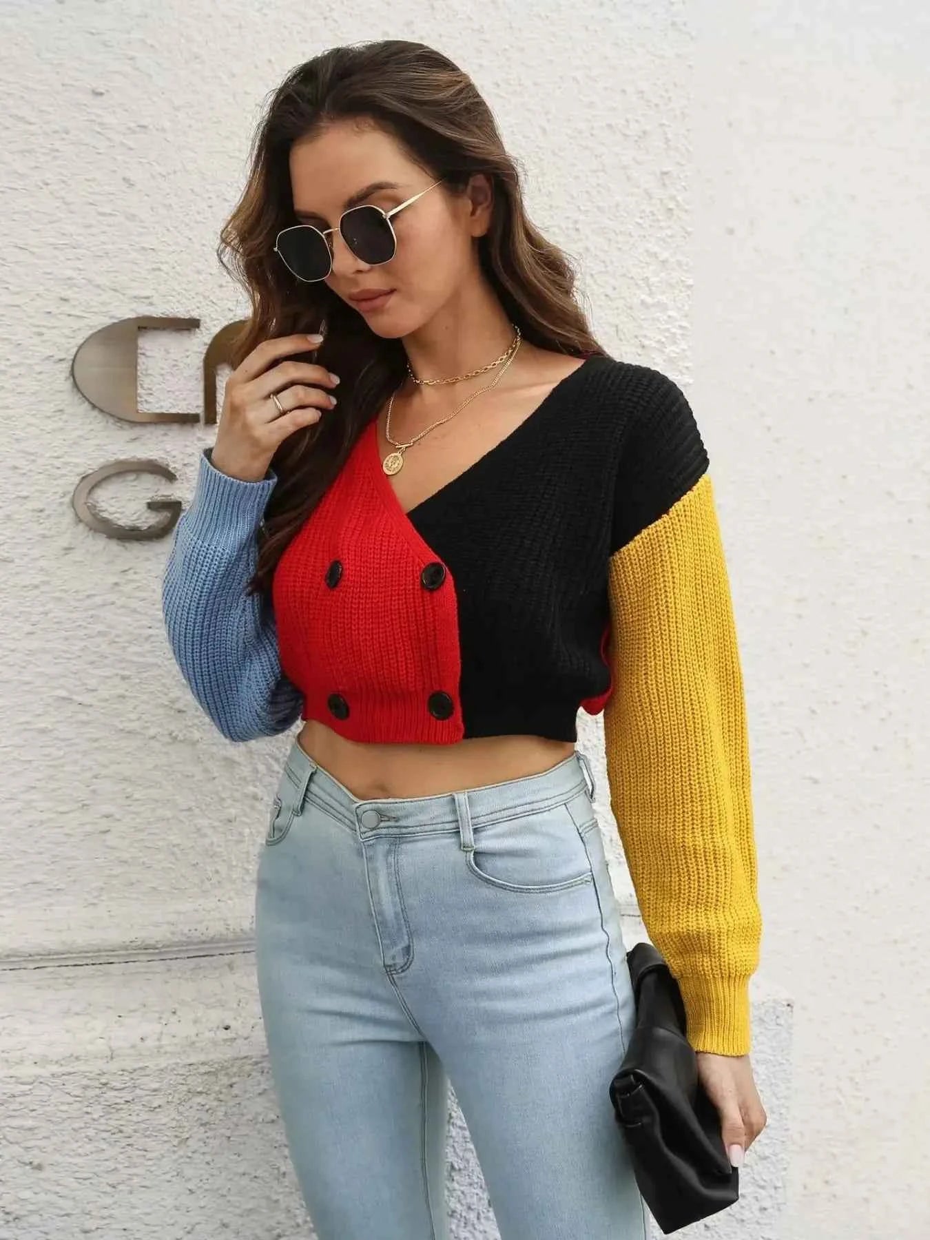 Color Block Cropped Button Front Cardigan b4946428-8bbd-4b4f-a28d-3c1d4f70755a-Max-Origin