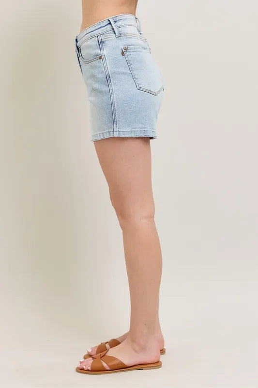 Full Size Frayed Hem High Rise Denim Shorts with Pockets Plus Size b4cd01c4-0a85-4f83-b62c-b2d369a2fe47-Max