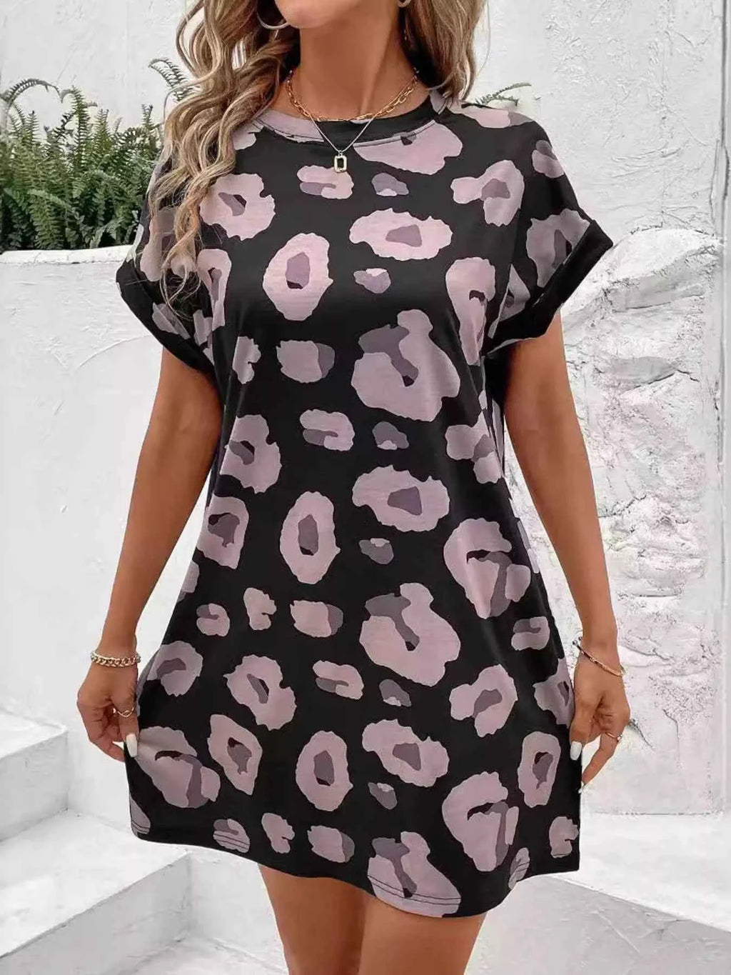 Leopard Short Sleeve Dress with Pockets b4d687e2010c44fca185de3b94ea1587-Max-Origin
