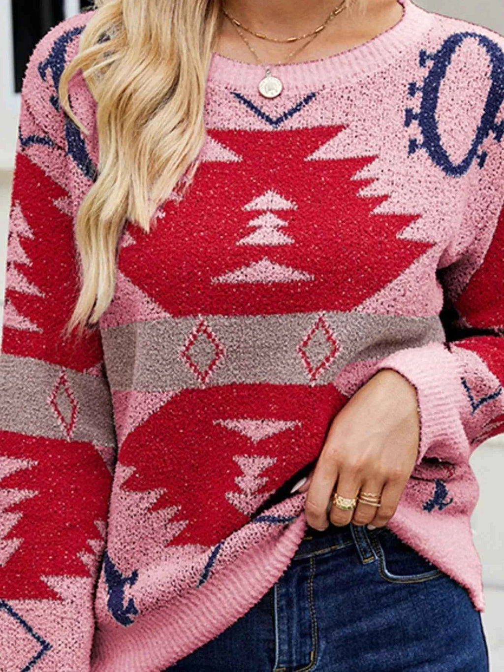 Geometric Round Neck Long Sleeve Sweater b66c4166-5fdc-4be2-99e4-1f03f6b4f35d-Max-Origin