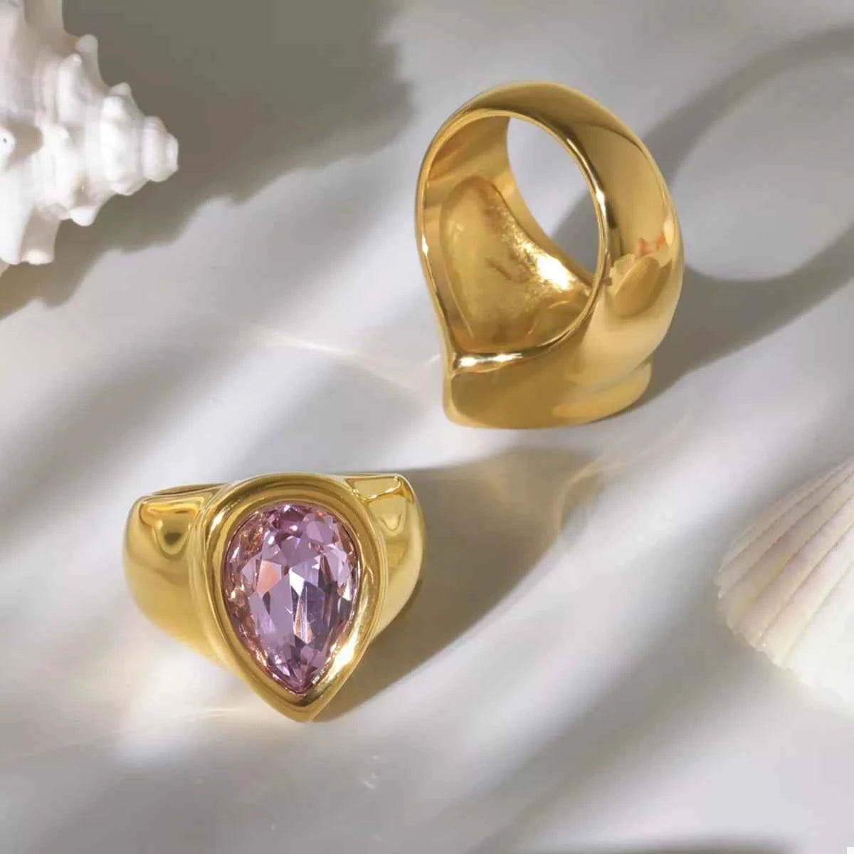 18K Gold-Plated Teardrop Zircon Ring Blush Pink b6e81dcc-79a2-4028-939b-8439f2a1e69c-Max-Origin