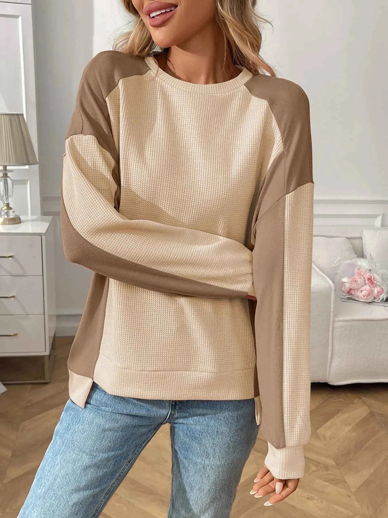 Color Block Long Sleeve Sweatshirt b746d206fe244ab88c472621bcf67ece-Max-Origin