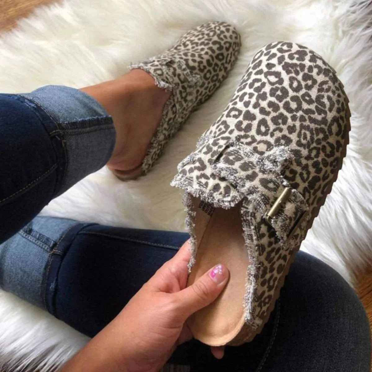 Round Toe Flats Loafers Leopard b78aa28b-5c6c-4b1b-8cb6-cddbbd905280-Max-Origin