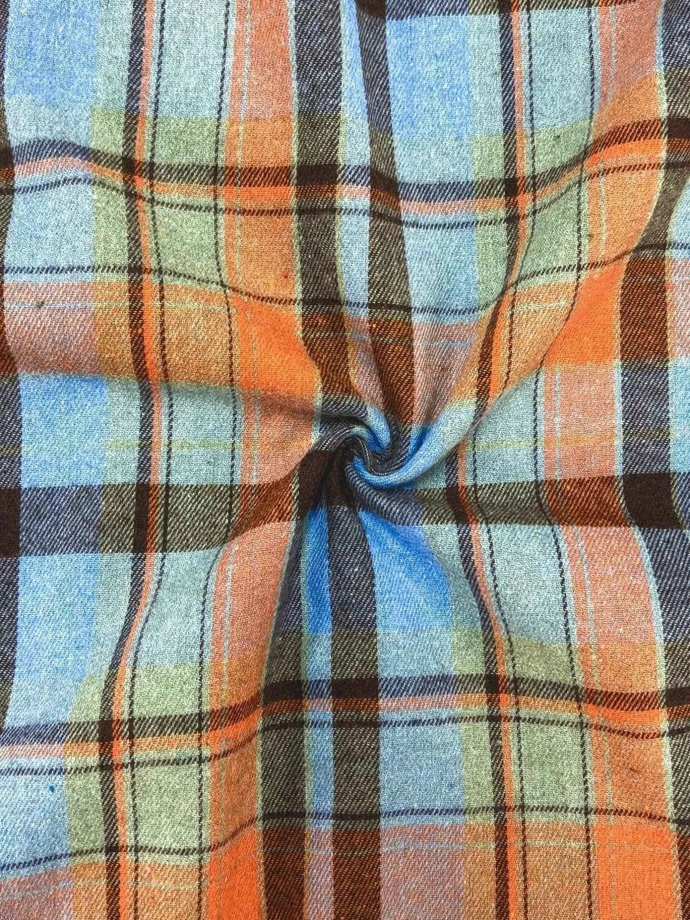 Plaid Button-Up Long Sleeve Shirt b7b06114-3b54-4007-bc7f-2270dbc29501-Max-Origin