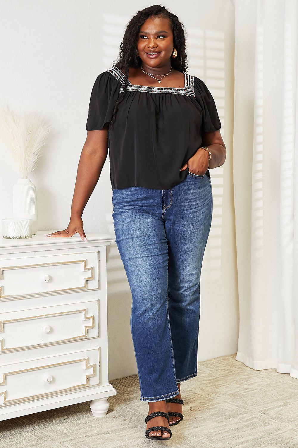 Honey Contrast Square Neck Puff Sleeve Blouse b7bb7f842e814c4bbd60ac007ef32f97-Max