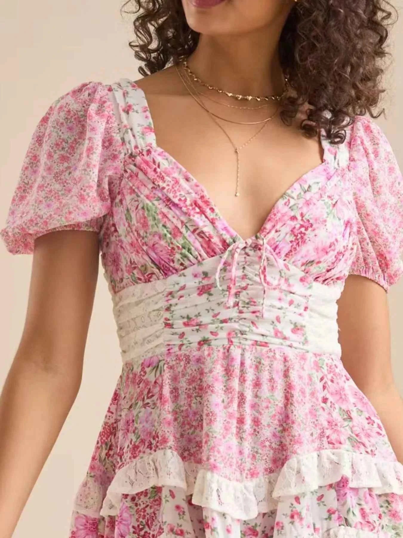 Floral Puff Sleeve Tiered Mini Dress b7c871ee-8f7e-4985-800f-b52978e947bf-Max-Origin