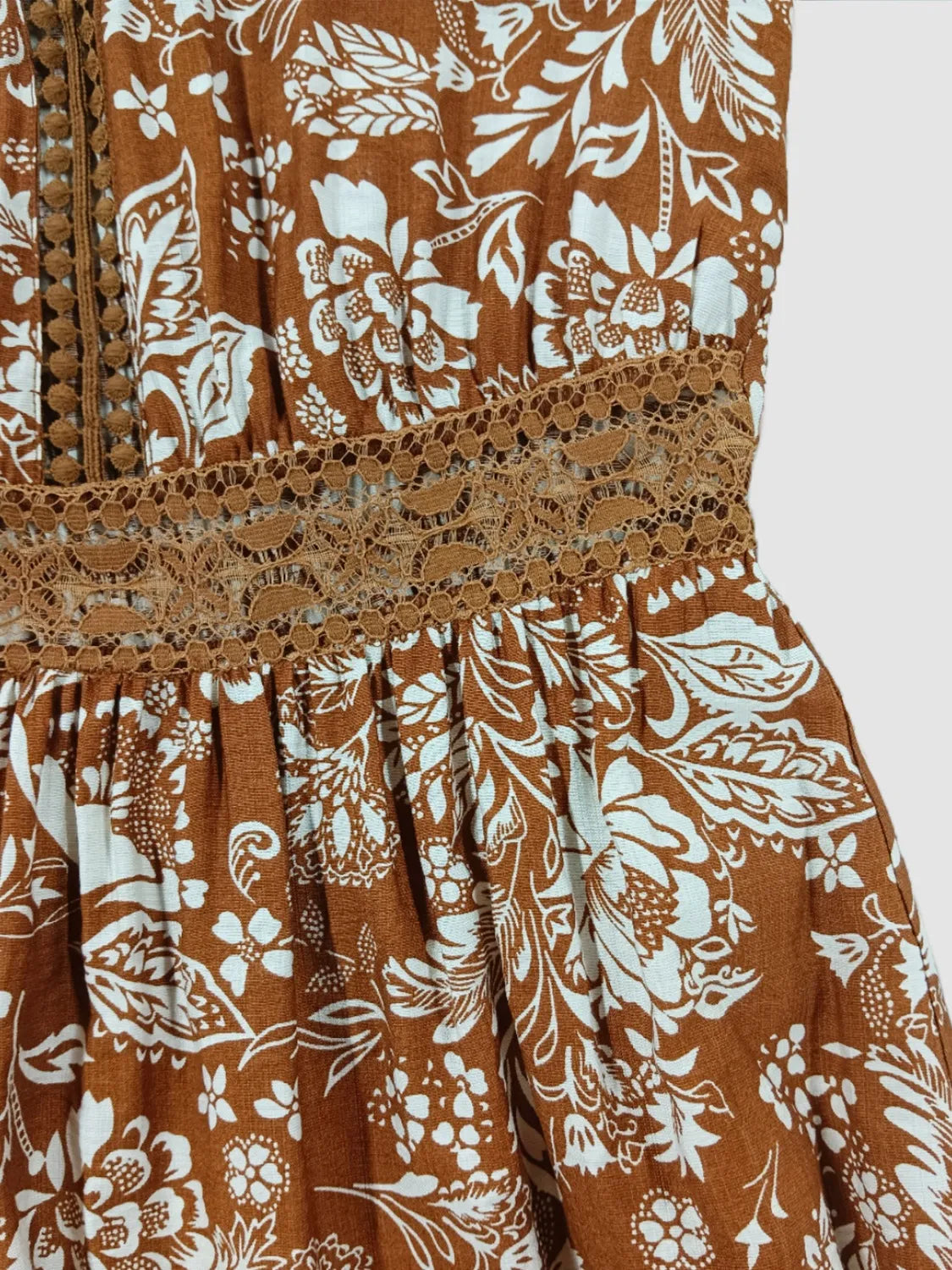 Lace Detail Printed Short Sleeve Midi Dress b7d72ace-7b49-45bc-9167-d16debeb505f-Max-Origin