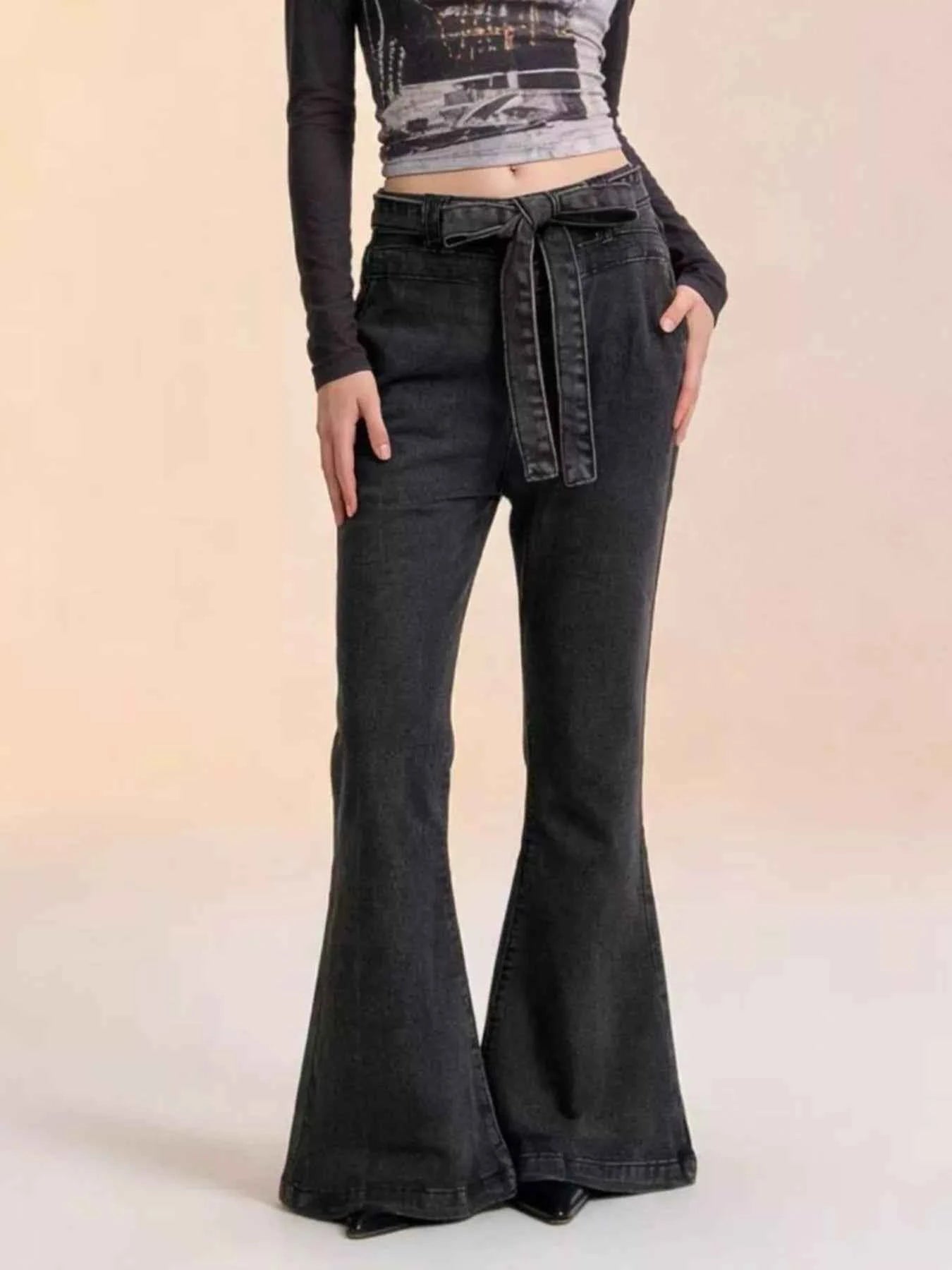 Bow-Tie High-Waisted Flare Jeans Black b84ee81c-bfb7-49f0-a155-4d54871c0973-Max-Origin