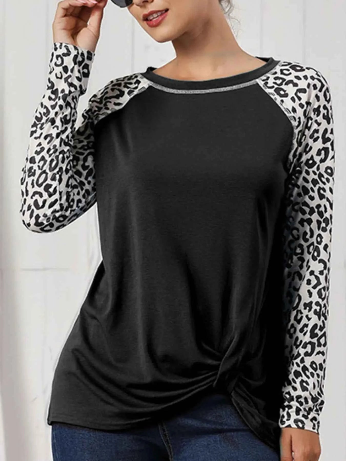 Leopard Print Raglan Sleeve Twist Hem T-Shirt