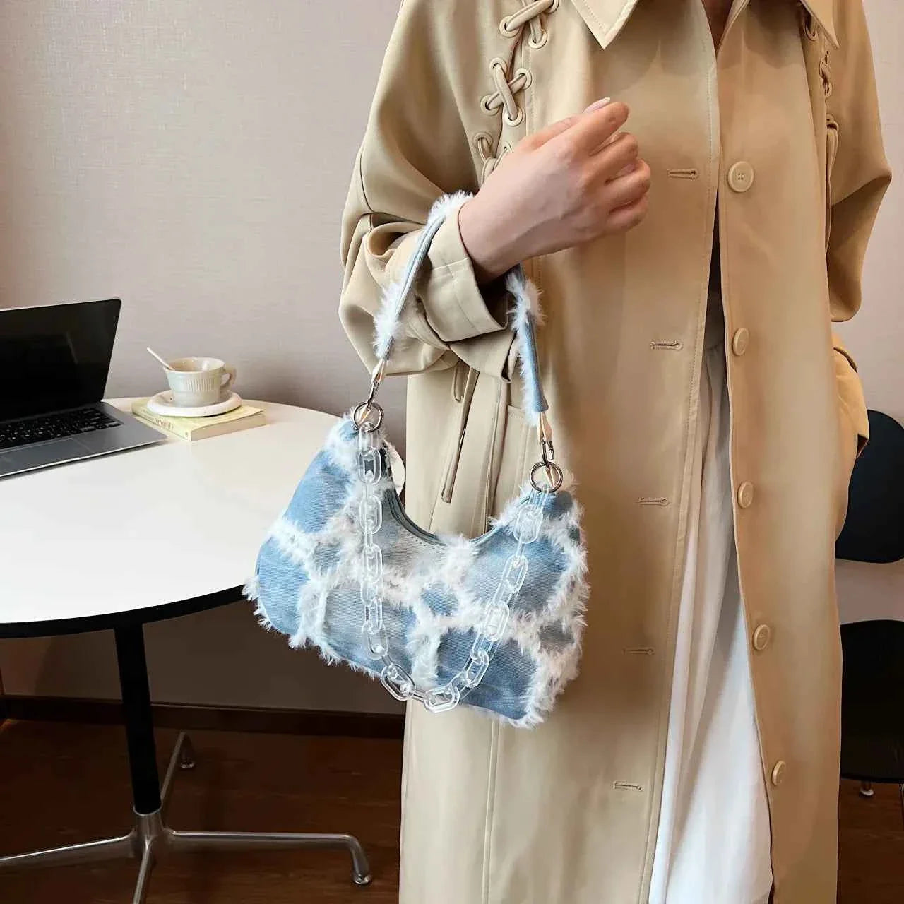 Fuzzy Chain Shoulder Bag Blue onesize b8d4019217cf4702ab6c3931a5df00a6-Max-Origin