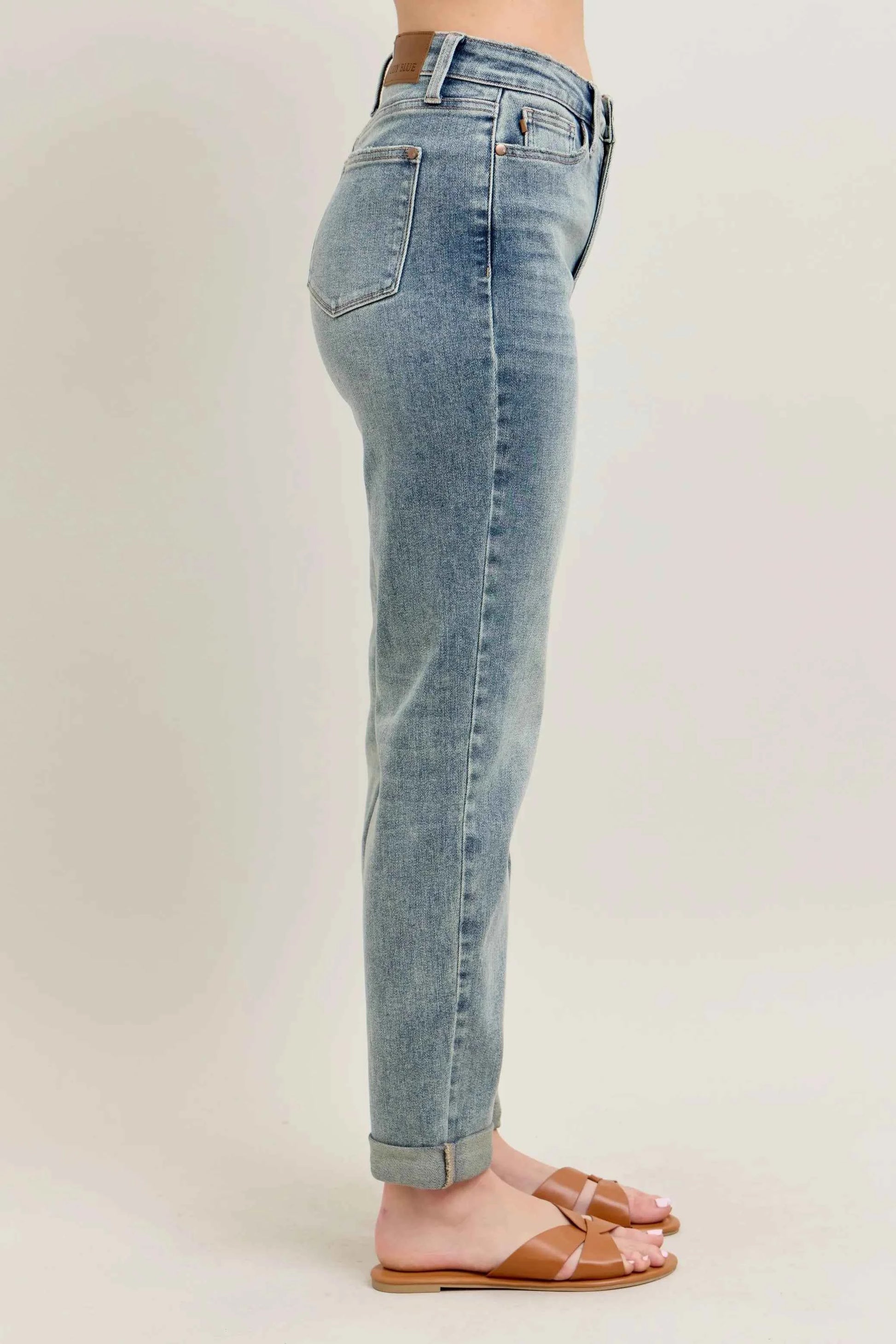 Full Size Hw Vintage Wash Double Roll Cuff Bf Jeans Plus Size b941469cea9a4ab2a01628a3db11550d-Max-Origin
