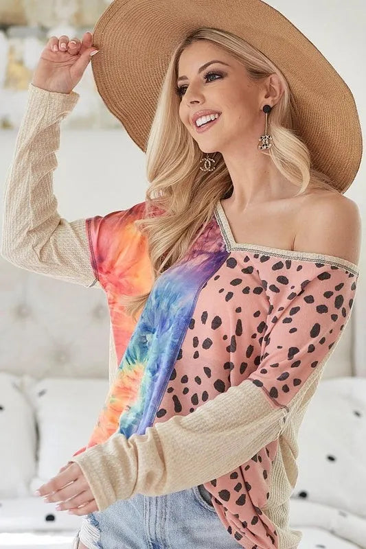 BiBi Print Block V Neck Top with Contrast Stitching b958ccf5106c438293c0a3dbf3cec541-Max-Origin