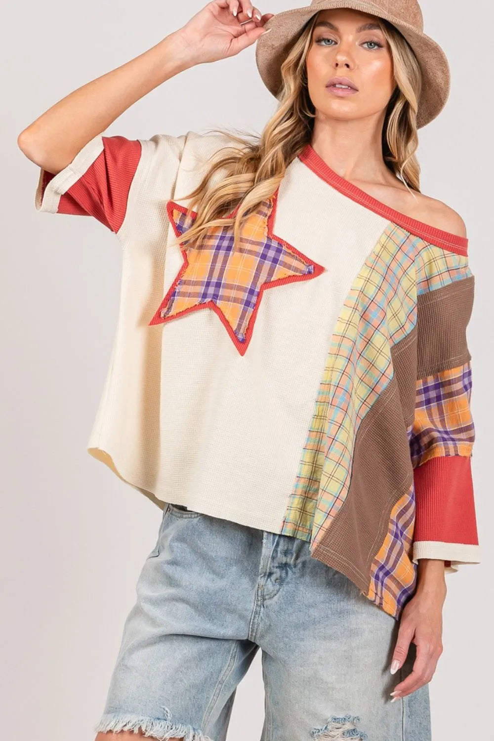 SAGE + FIG Round Neck Plaid Star Patch T-Shirt b96426cc-1d93-4170-a280-8f9b62530287-Max