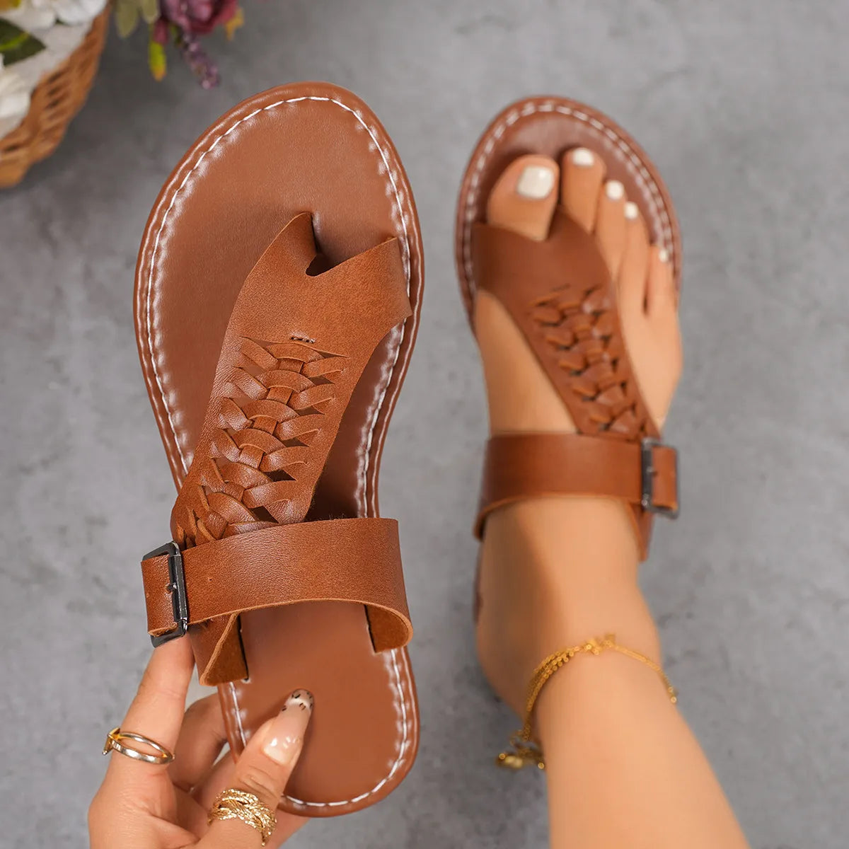 Toe Loop Flats Sandals Caramel b9668aa3-8fce-4857-95b0-c7ce7d0434fb-Max-Origin
