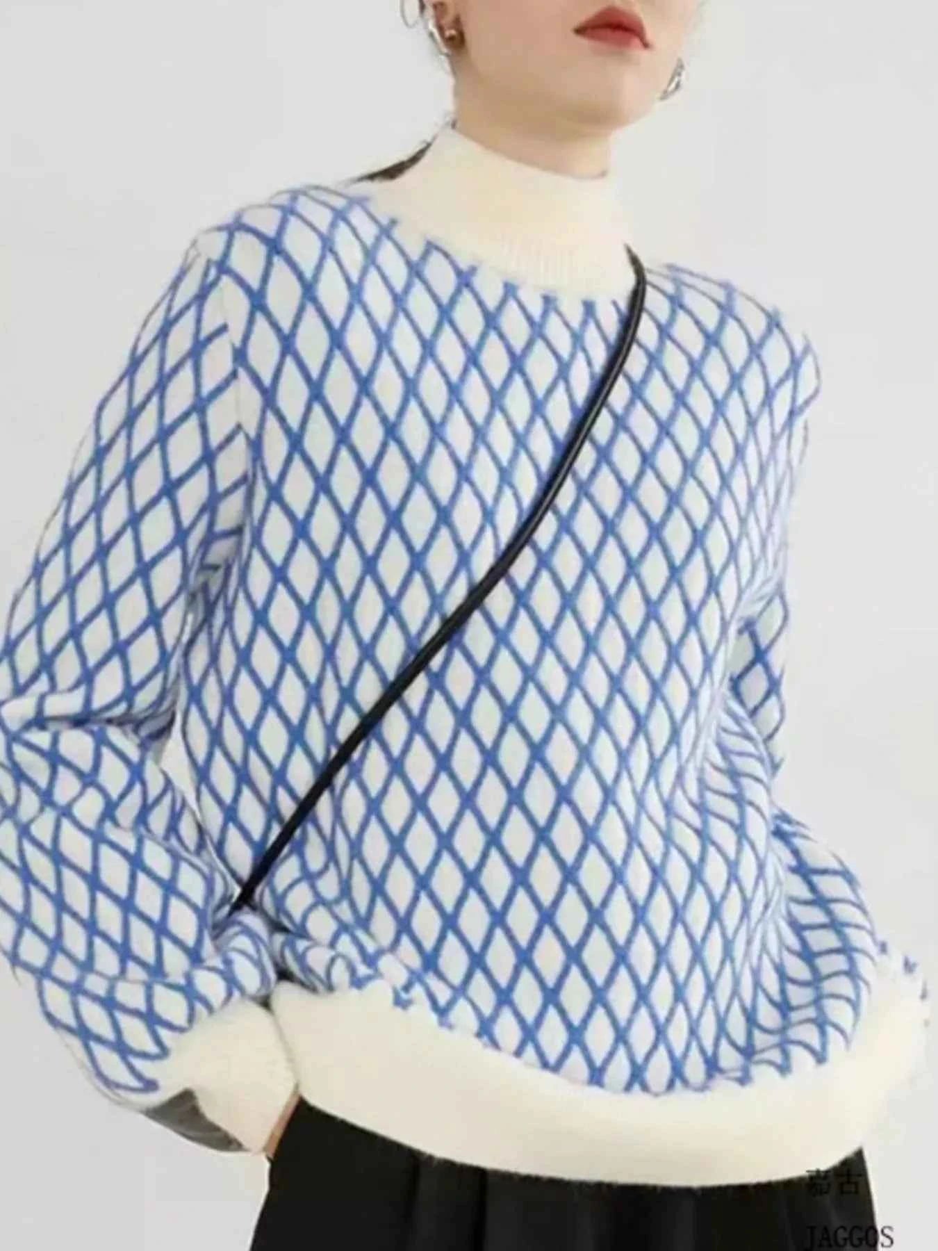 Geometric Pattern Turtleneck Sweater Blue b980a610-5f58-494a-8eca-daab5ebf0652-Max-Origin