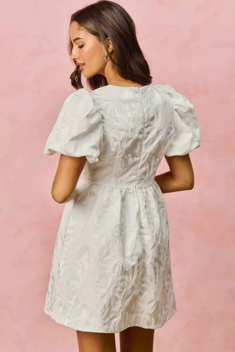 SO ME Floral Jacquard Bubble Shorts Sleeves Mini Dress b98138af3d384095bc18f6636714e4c1-Max-Origin