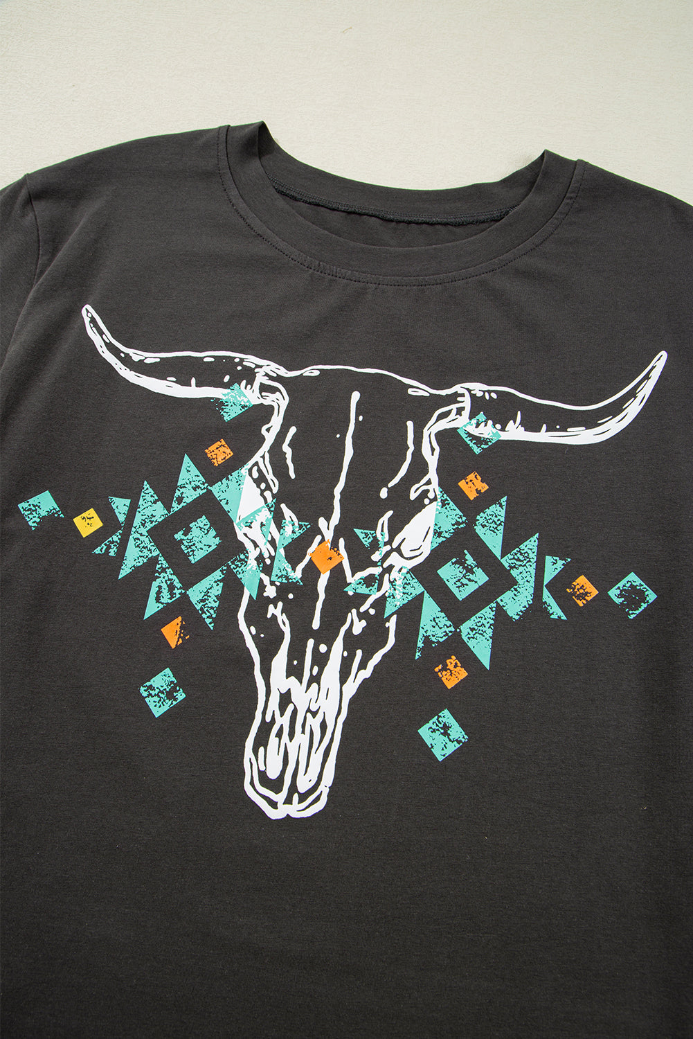 Carbon Grey Vintage Bull Head Skull Turquoise Geometric Graphic T Shirt b99eaa40c746fff6