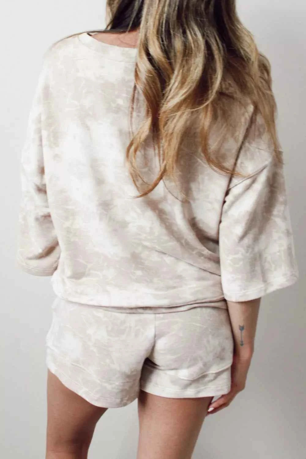 Relaxed Fit Tie-Dye Top and Shorts Set ba176da1-be55-49cf-ba41-7856a6da50b4-Max-Origin