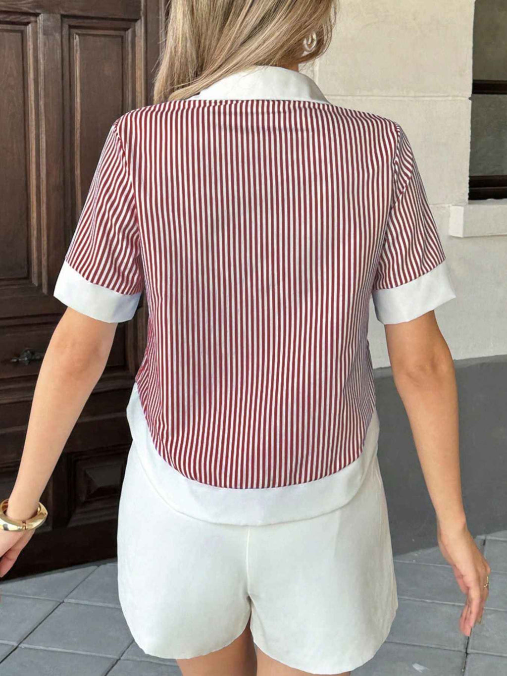 Striped Button-Down Short Sleeve Shirt ba5723f9-e5df-4b19-8b6d-bd2d3a43478d-Max