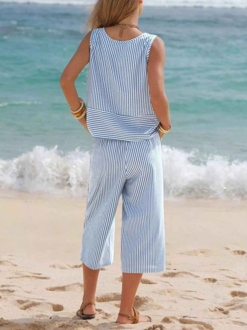 Striped Sleeveless Top and Cropped Pants Set bad7e6064d0b44698b77a3b0135ab6c5-Max-Origin
