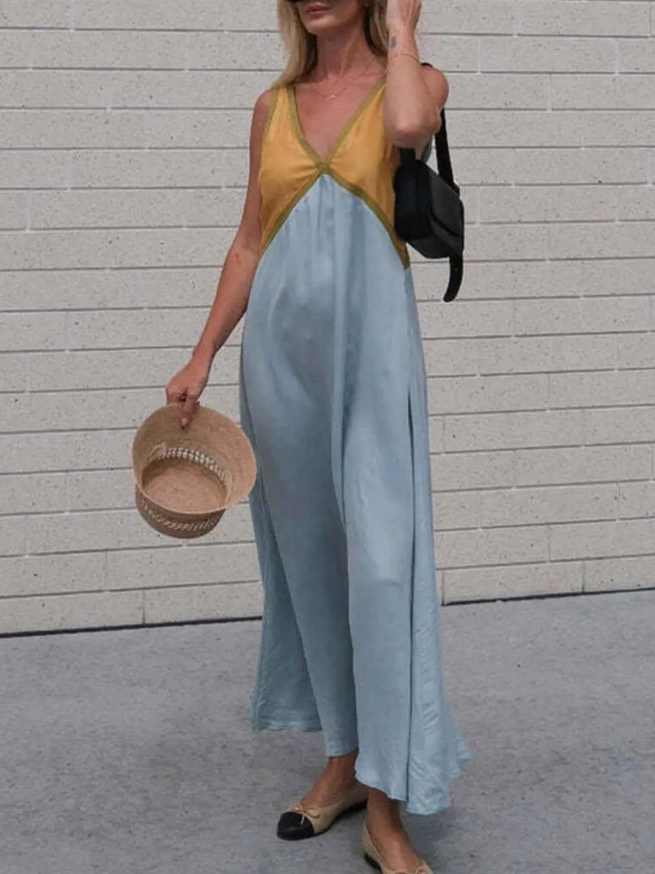 Color Block V-Neck Sleeveless Maxi Dress bae489a0-0a24-4dda-b84f-3dcf88a301f6-Max-Origin