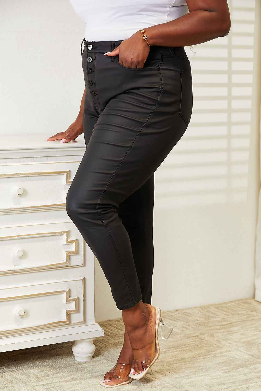 Kancan Full Size High Rise Black Coated Ankle Skinny Jeans bb3b2347dfab4e4ebc2f4f1f071808fa-Max