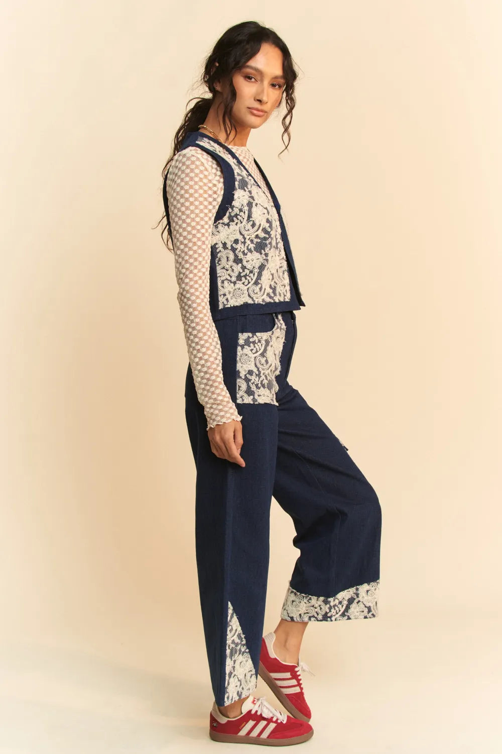 Davi & Dani Lace Applique Wide Leg Jeans bb44dcac-3a53-415d-8d37-a29929294ddb-Max