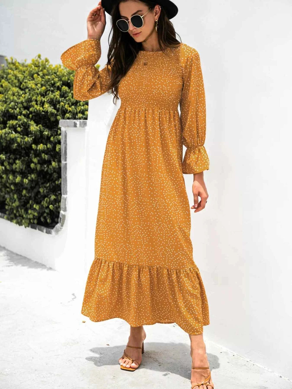Ruffled Hem Flounce Sleeve Dress bbe958d1-e5c2-4c57-994c-303205663353-Max-Origin