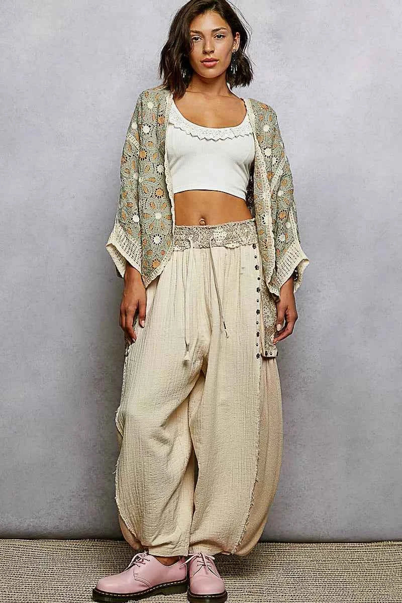 POL Open Front Floral Pattern Crochet Cardigan bbff6089-6355-49b3-82dd-c6e52a6f2b22-Max-Origin