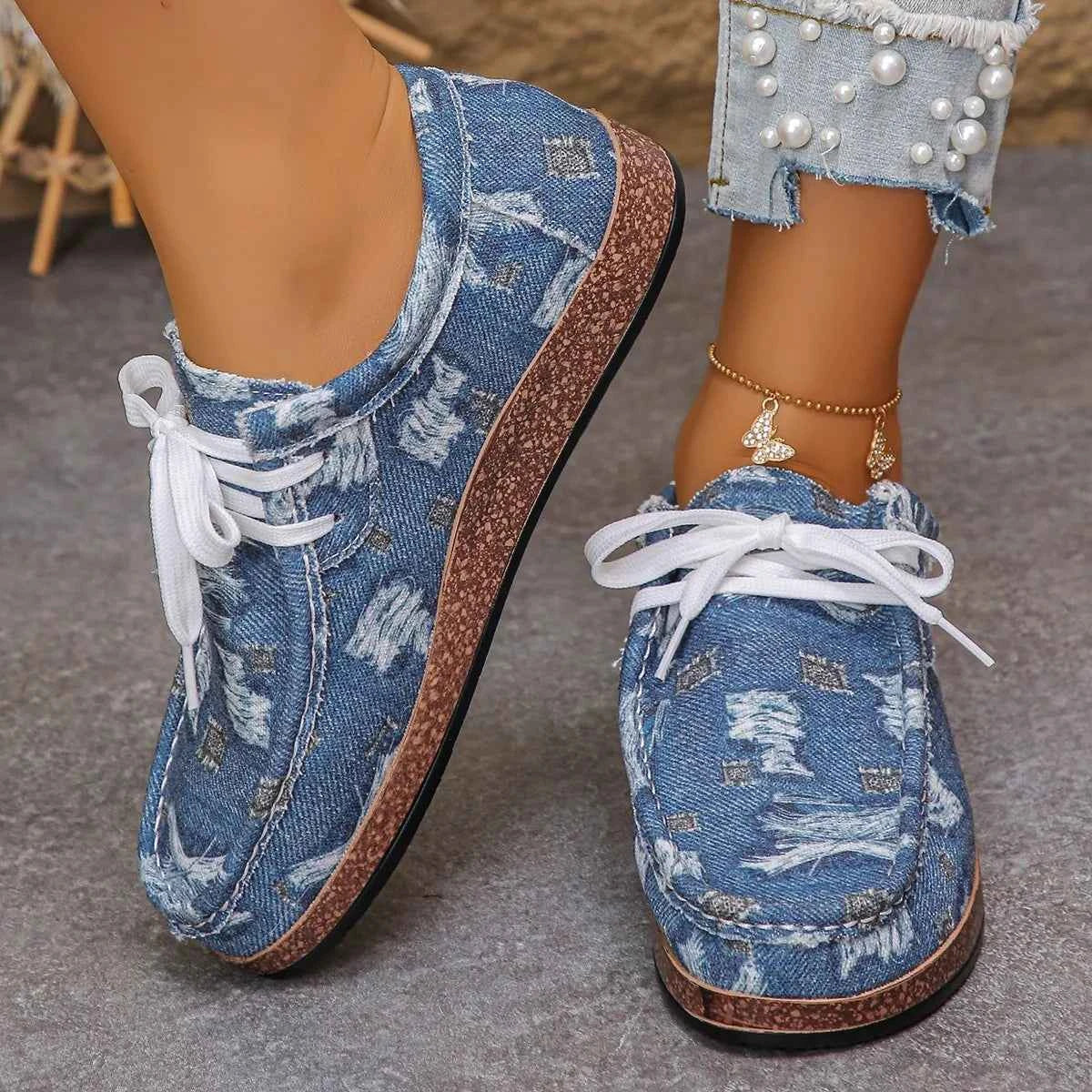 Lace Up Platform Sneakers Light Blue bc12b9ca20c34b88b84f4f5729ad3323-Max-Origin