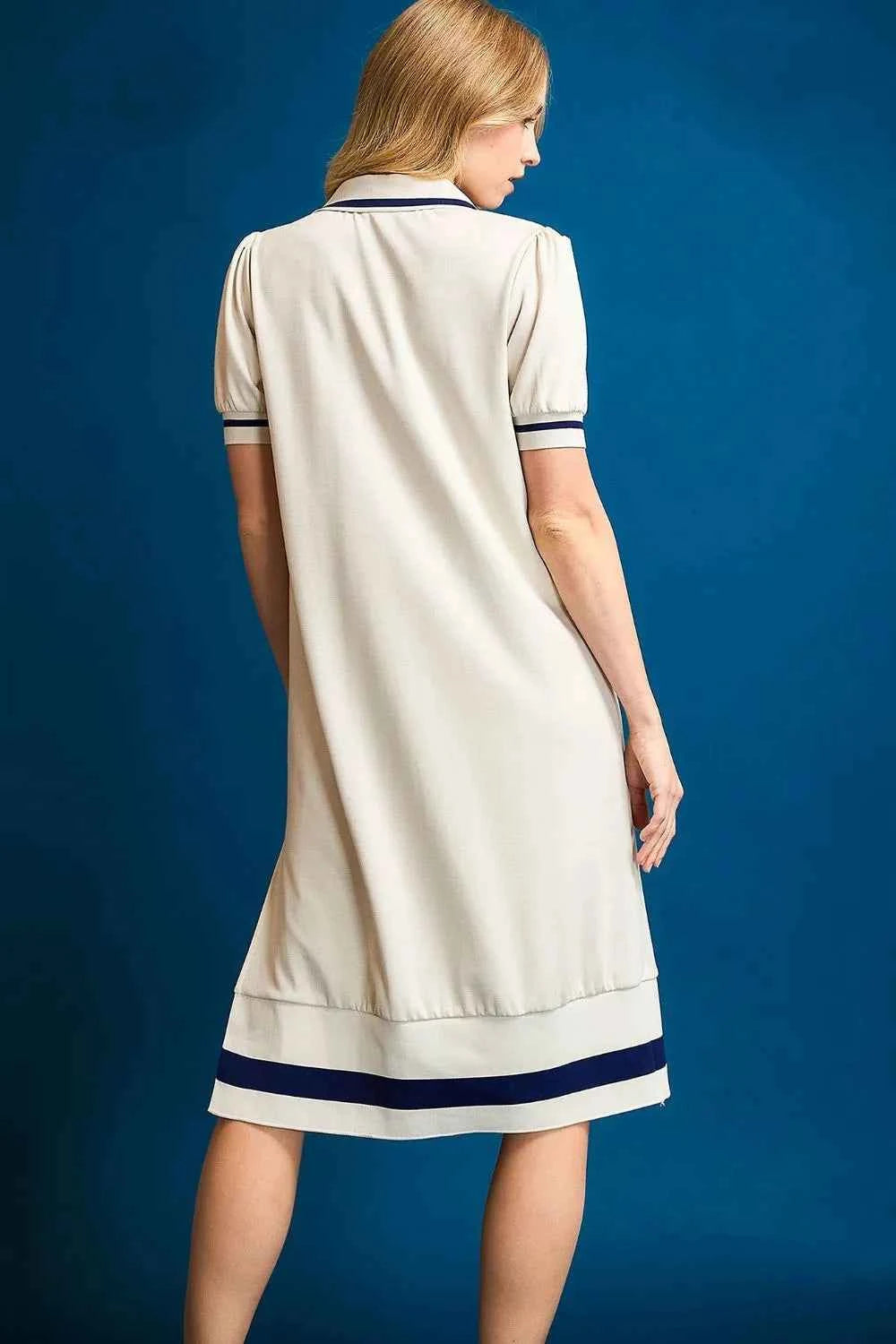 Side Slit Contrast Trim Short Sleeve Dress bc3cb1a0-1ca3-4119-b8ac-10732133a311-Max-Origin