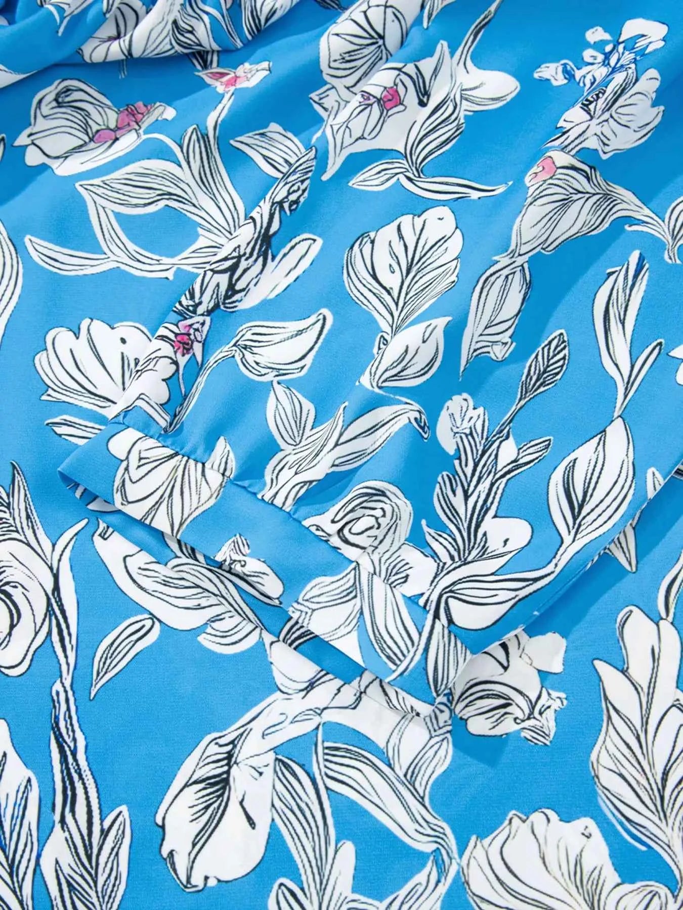 Notched Floral Print 3/4 Puff Sleeve Blouse bc586636d9b94d94907544c993871778-Max-Origin